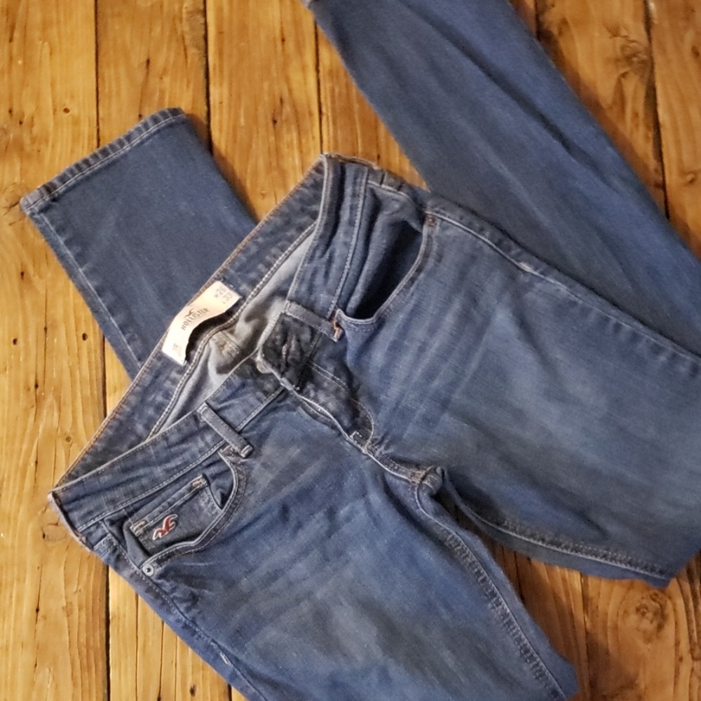 Hollister size 3 straight jeans